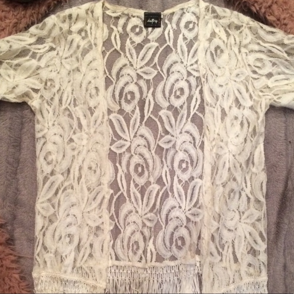 Floral kimono lace kimono white by day trip buckle